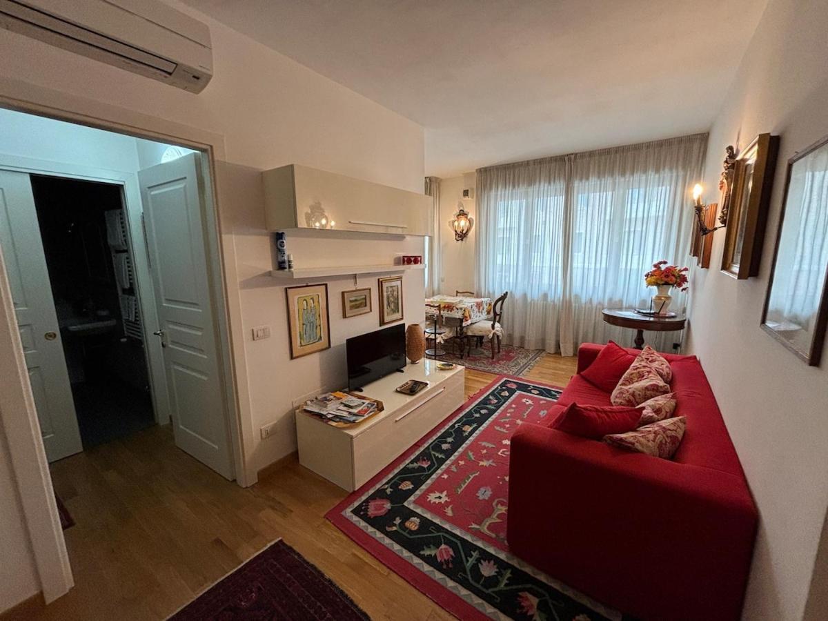 Beautiful New Apartment, Near Torre Di Pisa Buitenkant foto